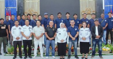 Bupati Labuhanbatu Secara Langsung Melepas Tim News Room FC Labuhanbatu Untuk Mengikuti Ajang PORWASU