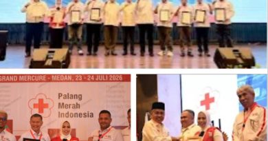 Bupati Labuhanbatu dr Hj Maya Hasmita Sp.OG .MKM Menerima Penghargaan Dari PMI Sumut, Berkat komitmen Kemanusiaan Tanggap Bencana